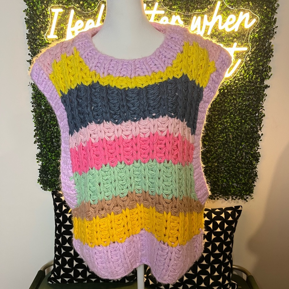 Anthropologie Little Lies Chunky Knit Sweater Vest.